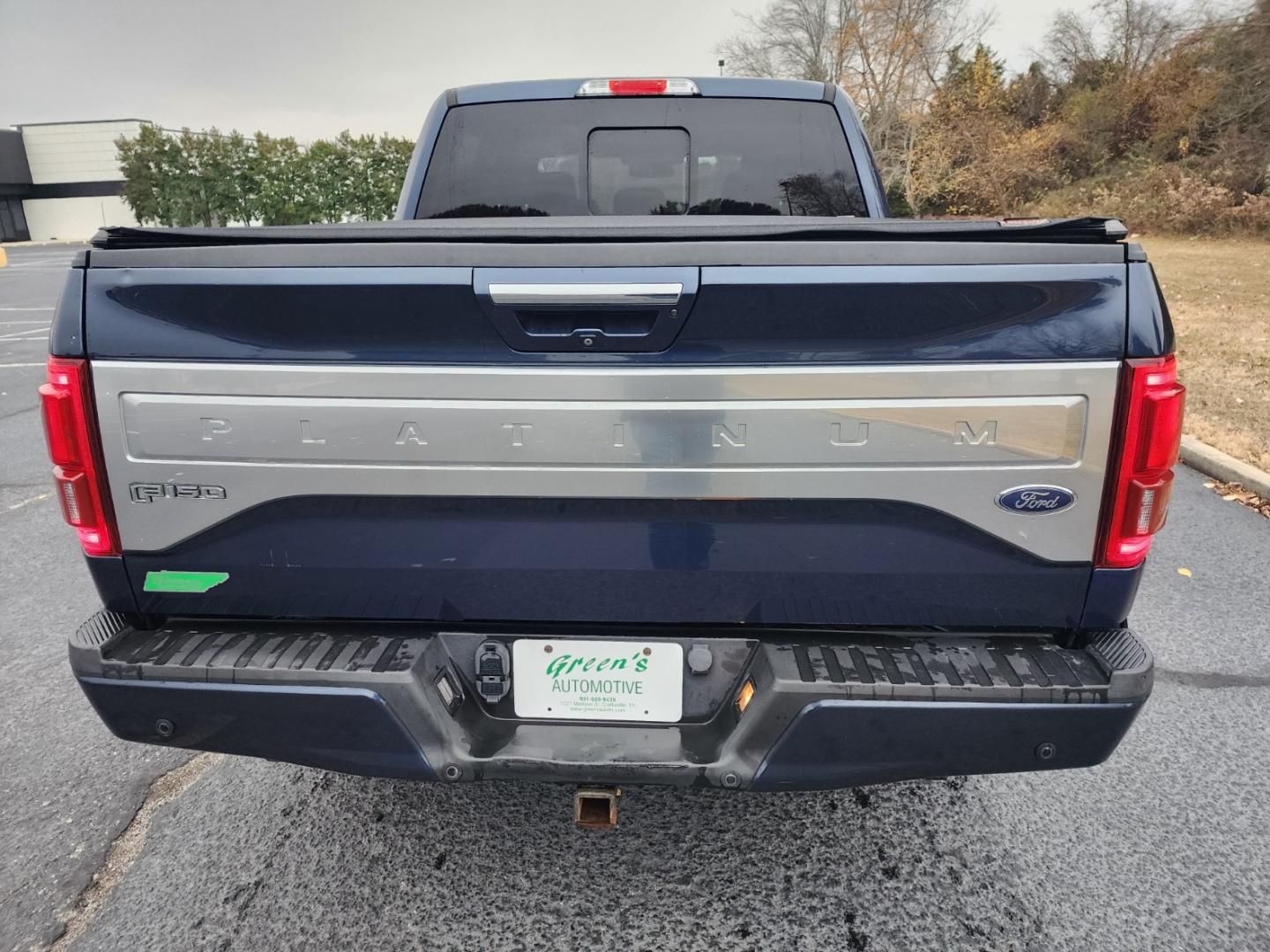 2015 Dk Blue /Black Ford F-150 Platinum SuperCrew 5.5-ft. Bed 4WD (1FTEW1EGXFF) with an 3.5 V-6 Ecoboost engine, Automatic transmission, located at 1221 Madison St., Shelbyville, TN, 37160, (931) 680-9439, 0.000000, 0.000000 - Photo#4